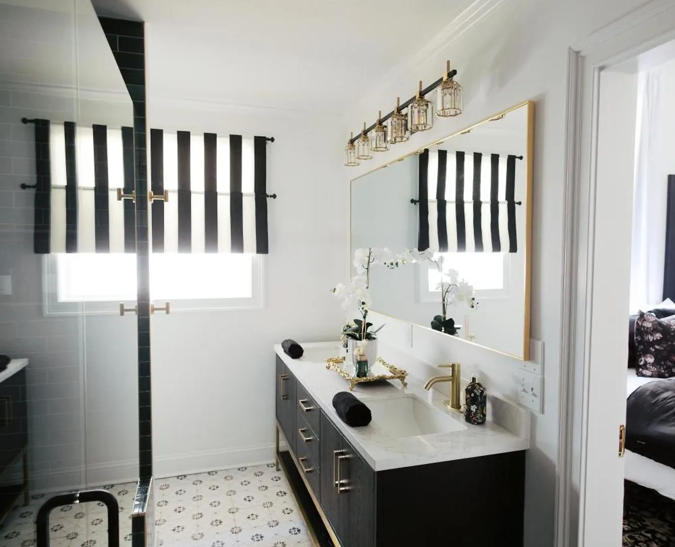 Historic Home For Groups! 8 Min To Dt! Sleeps 12 ناشفيل بيت للعطل